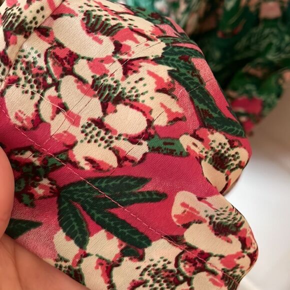 BCBG MaxAzria Romper. EUC size Xsmall - Picture 10 of 10